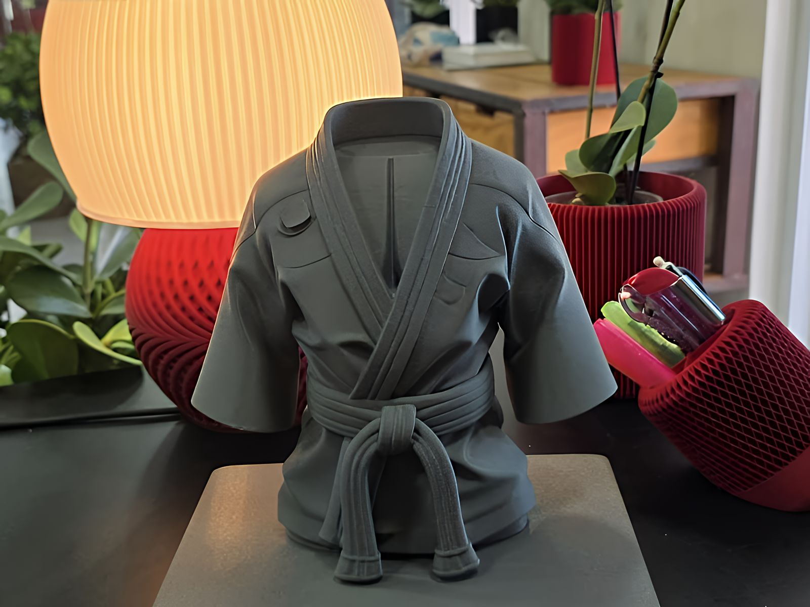 Troféu de jiu-jitsu em formato de kimono, esculpido e impresso em 3D